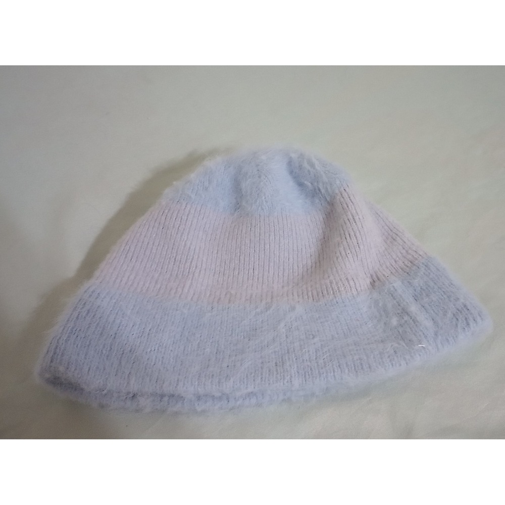 American Eagle Outfitters Fuzzy Lambswool Angora Beanie Hat Blue Purple Pastel